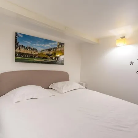 Daire Typical Parisian Flat In Le Marais Paris